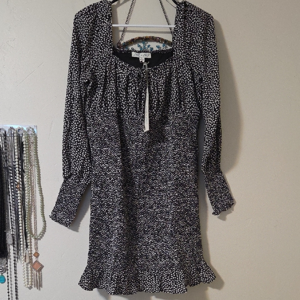 She + Sky Black and White Long Sleeve Dress